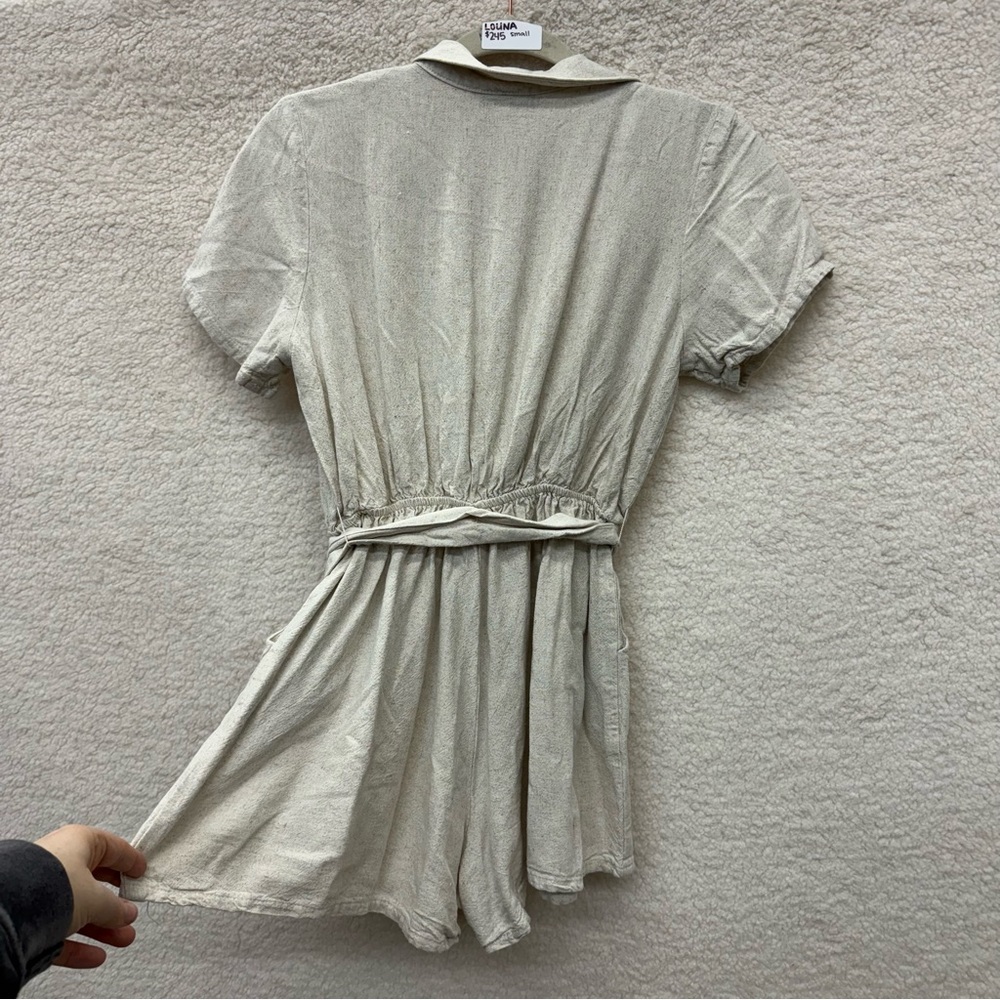 Linen romper - Picture 9 of 12